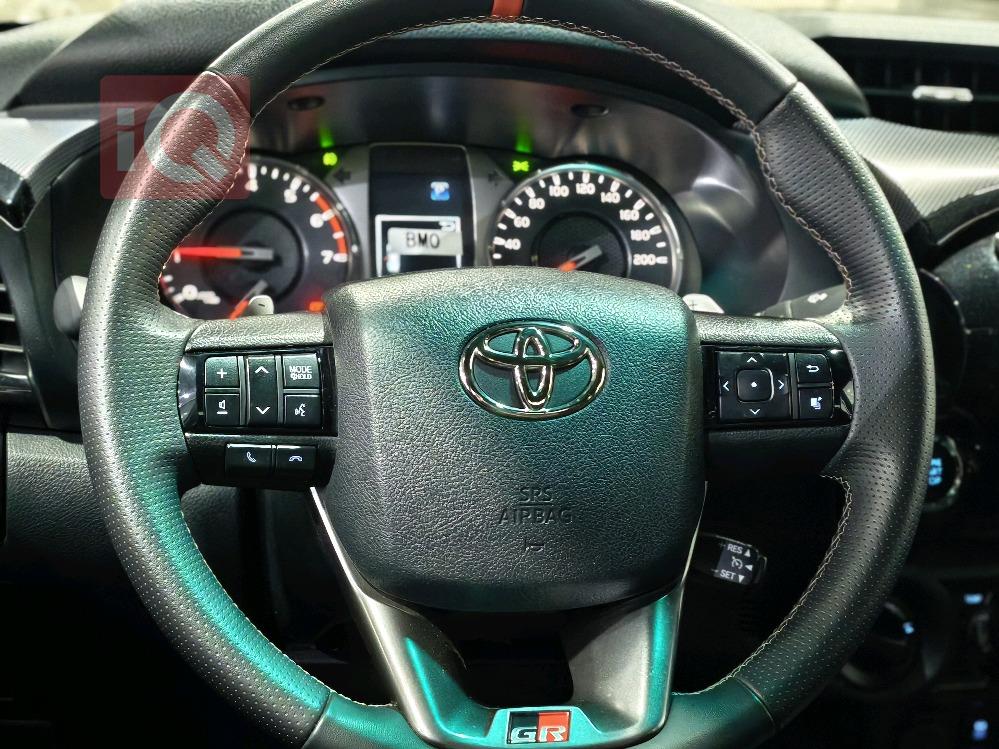 تويوتا هايلوكس